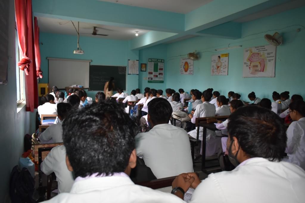 Maitri College of Nursing Durg Classroom photo 4